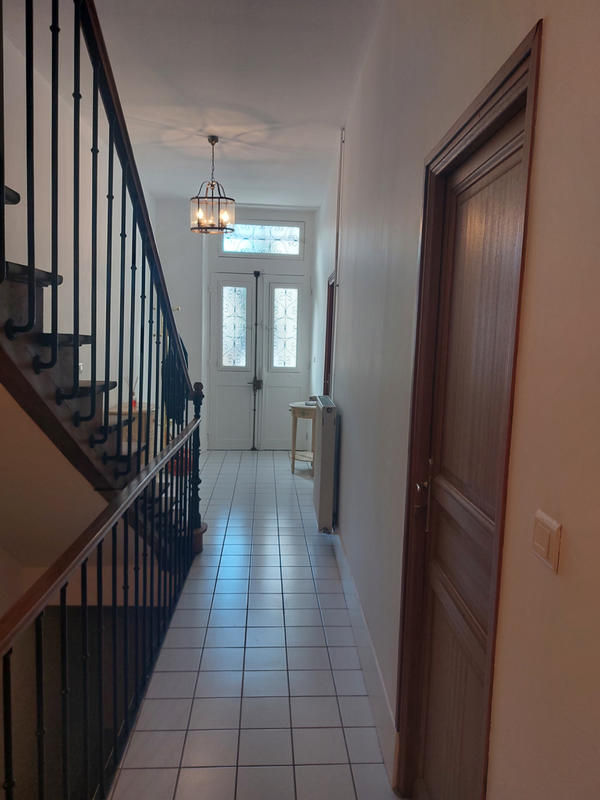 Maison - 238 m² - 8 pièces