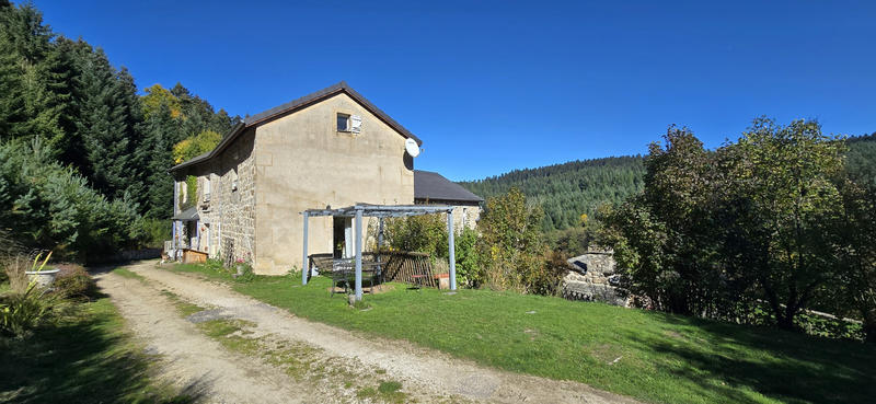 Maison - 398 m² - 14 pièces