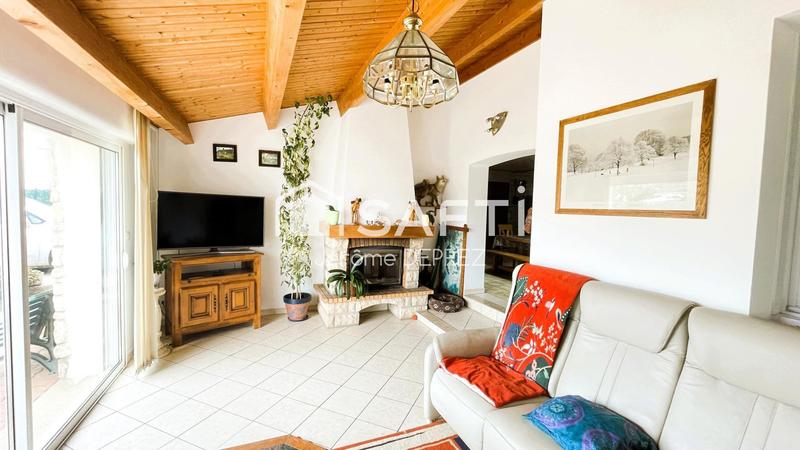 Maison - 97 m² - 6 pièces