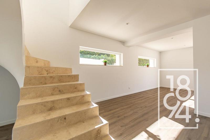 Villa - 190 m² - 6 pièces