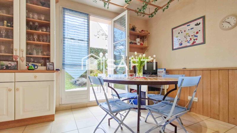 Maison - 227 m² - 8 pièces