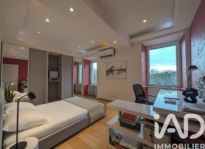 Maison - 164 m² - 6 pièces