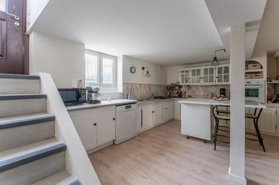 Maison en pierre - 174 m² - 7 pièces