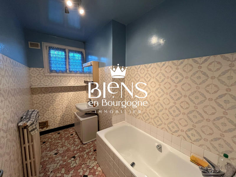 Maison - 85 m² - 5 pièces