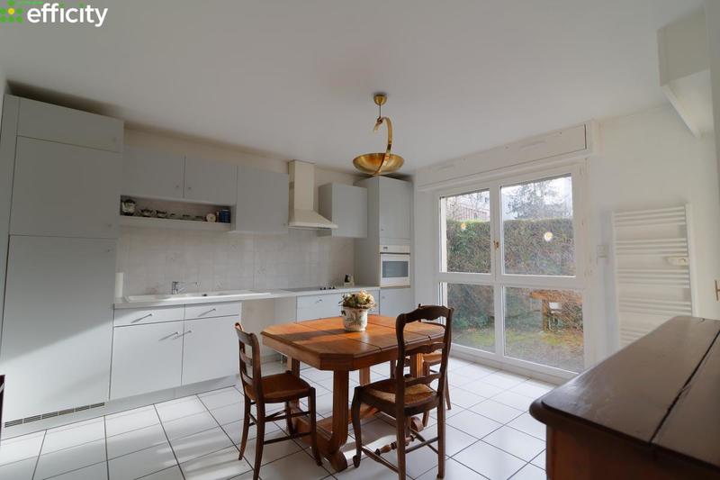 Appartement - 108 m² - 3 pièces