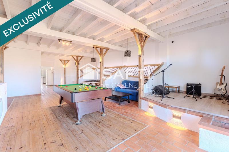 Maison - 440 m² - 11 pièces