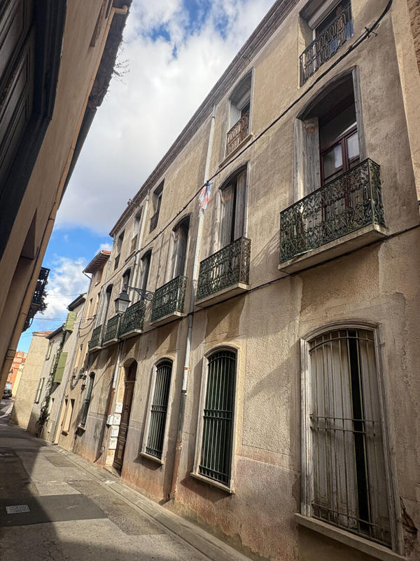 Immeuble - 9 pièces