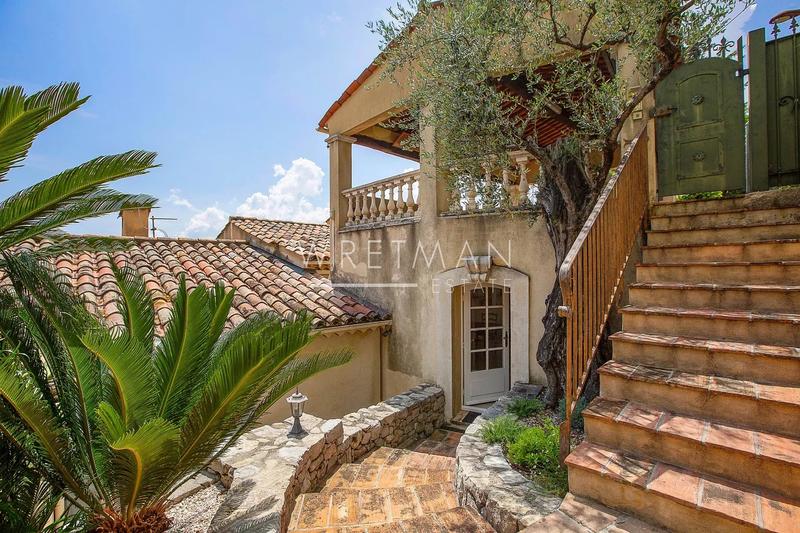 Maison de ville - 200 m² - 7 pièces