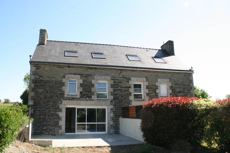 Maison - 284 m² - 12 pièces