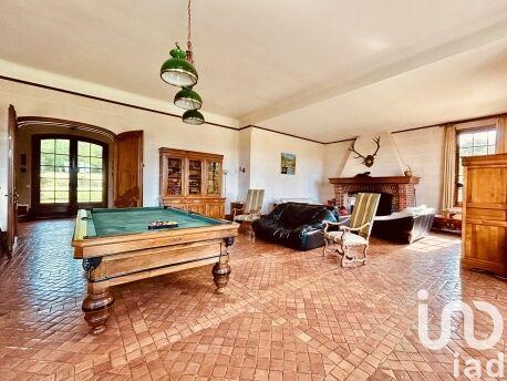 Maison - 404 m² - 5 pièces