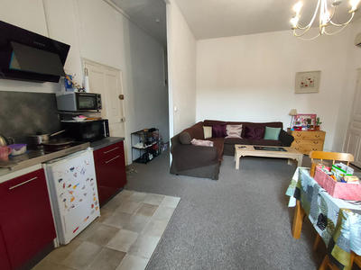 Maison - 300 m² - 10 pièces