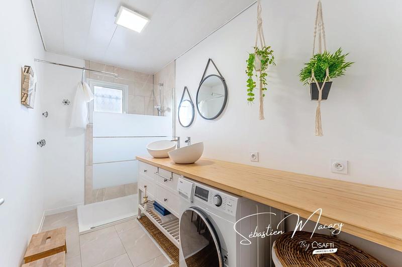 Maison - 102 m² - 5 pièces