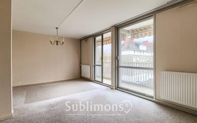 Appartement - 83 m² - 5 pièces