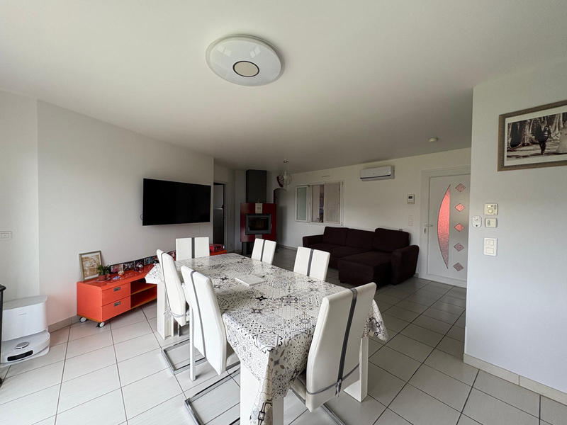 Maison - 99 m² - 4 pièces