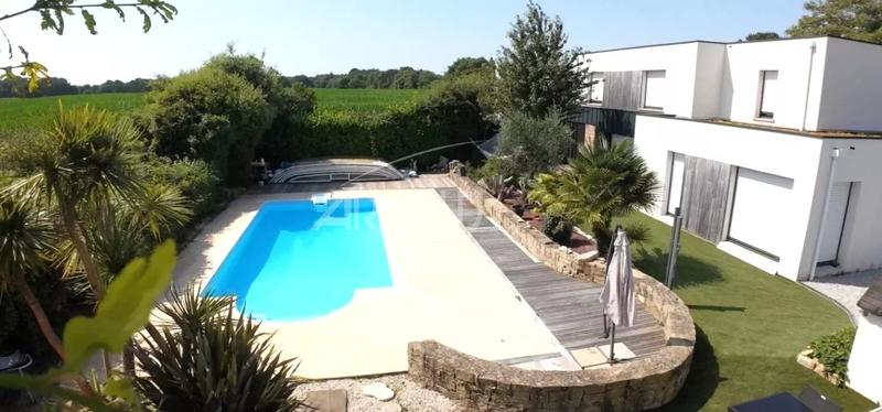 Maison - 190 m² - 7 pièces