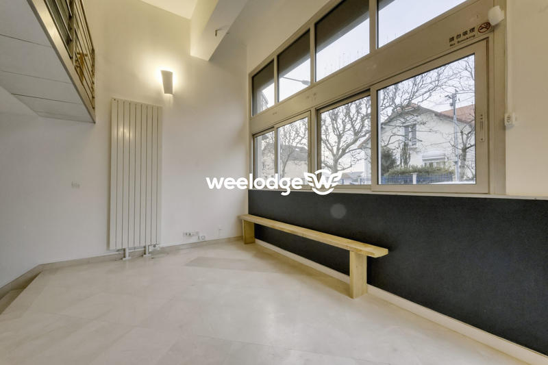 Bureau - 129 m² - 3 pièces