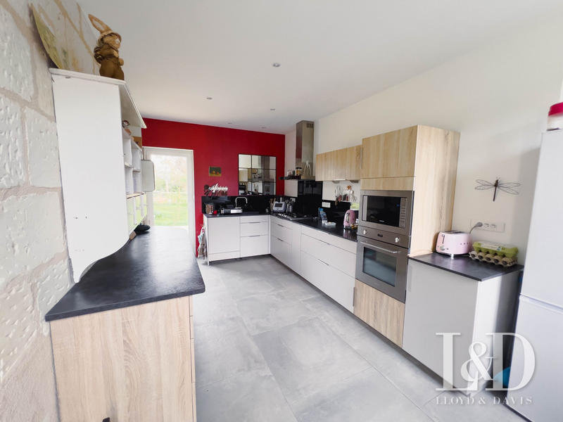 Maison - 205 m² - 12 pièces