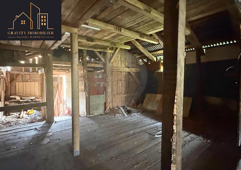 Maison - 190 m² - 5 pièces