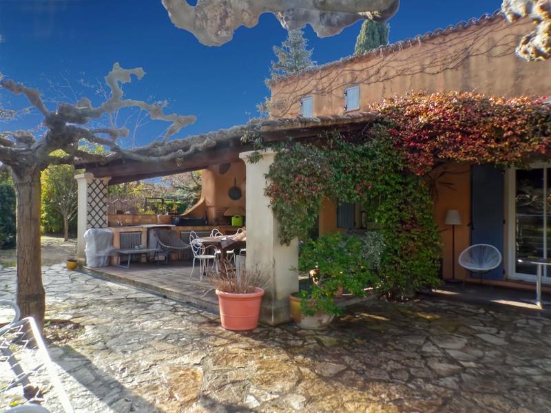 Villa - 180 m² - 3 pièces