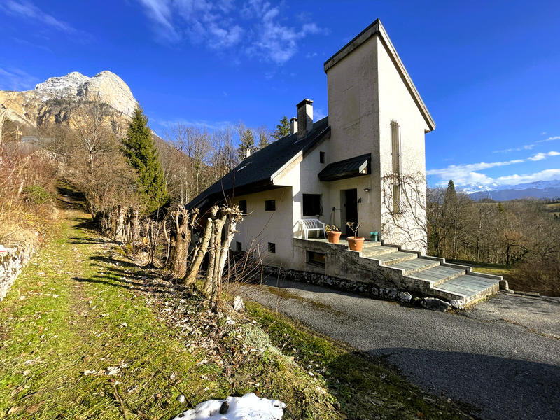 Maison d'architecte - 229 m² - 10 pièces