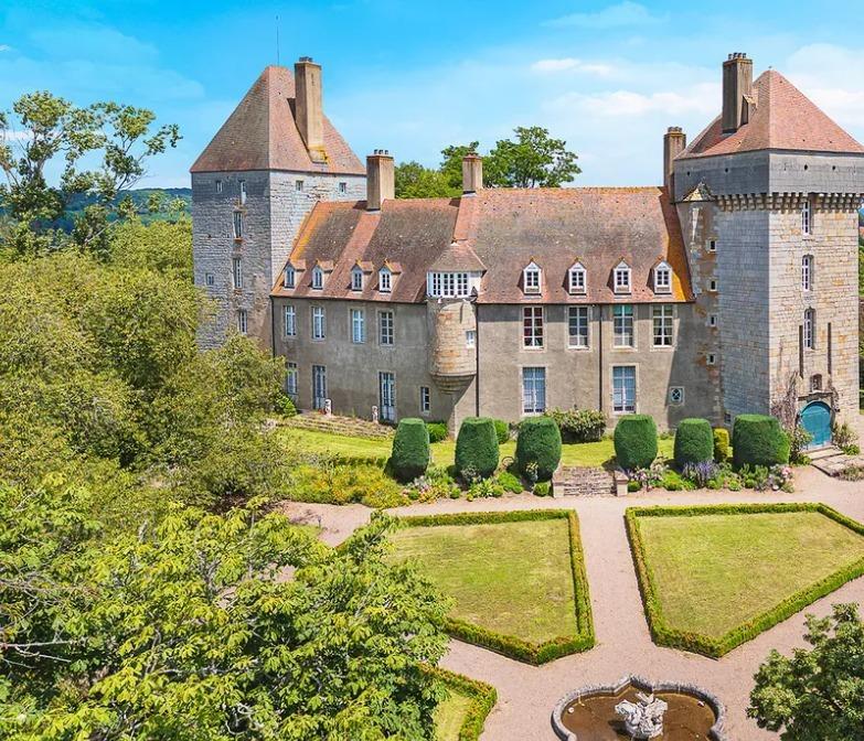 Manoir - 1 200 m² - 20 pièces