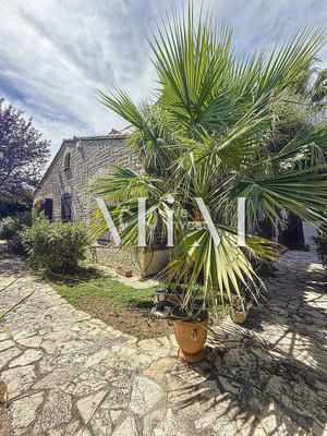 Maison ancienne - 175 m² - 6 pièces