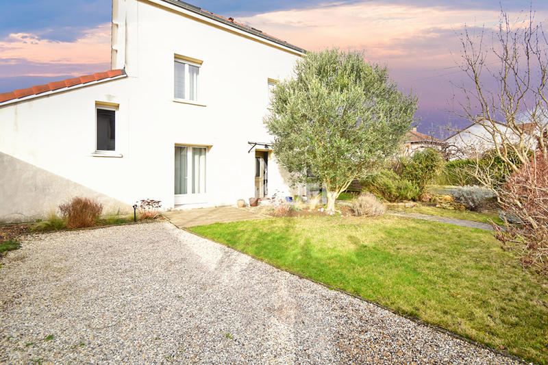 Maison - 131 m² - 6 pièces