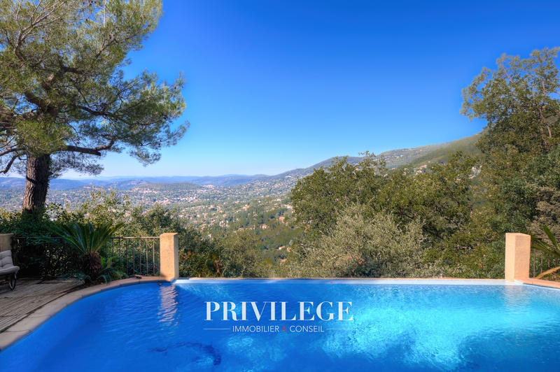 Maison - 144 m² - 5 pièces