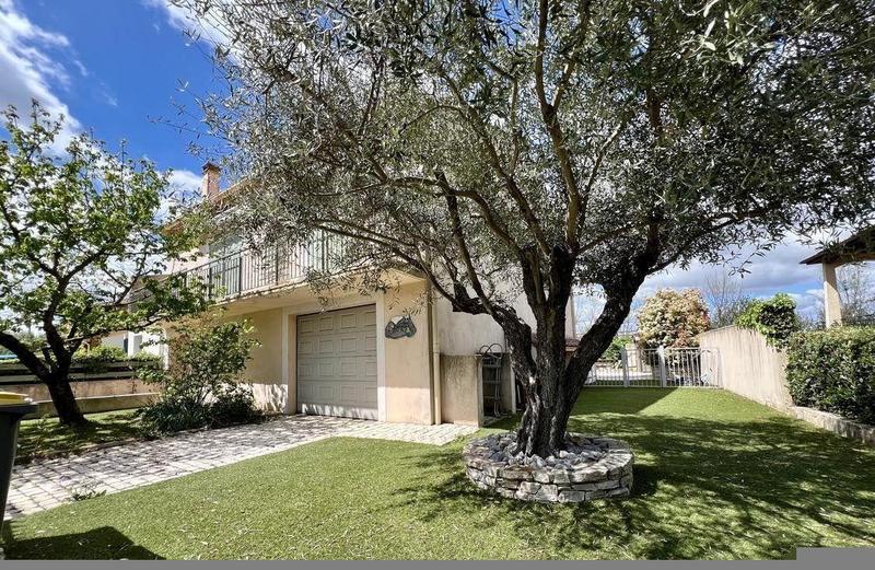 Maison - 157 m² - 7 pièces