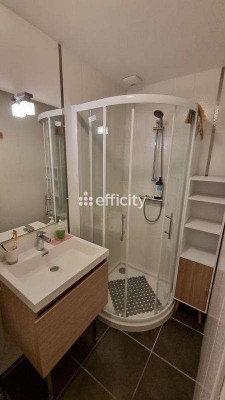 Maison - 235 m² - 8 pièces