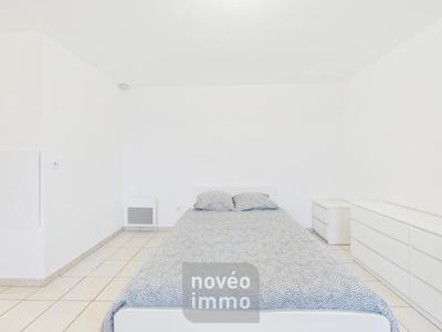 Studio - 25 m² - 1 pièce