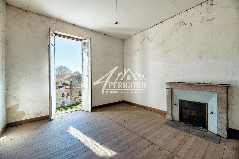 Maison - 311 m² - 15 pièces