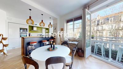 Appartement - 120 m² - 4 pièces