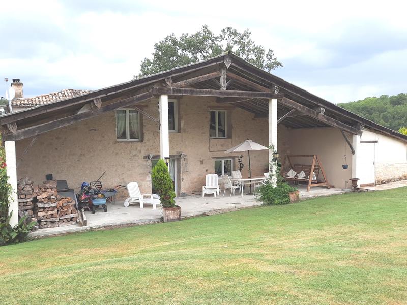 Maison traditionnelle - 285 m² - 13 pièces