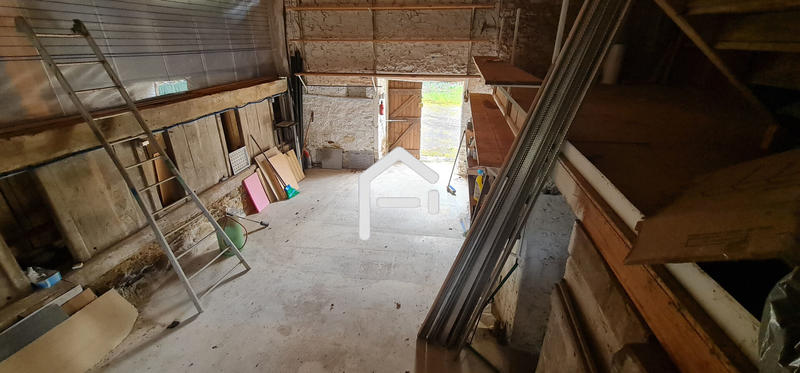 Maison - 240 m² - 6 pièces