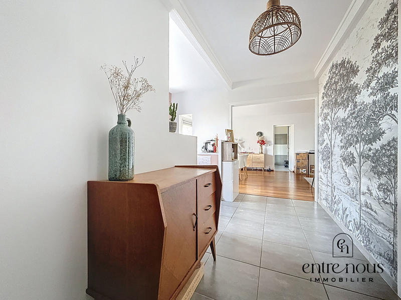 Appartement - 122 m² - 5 pièces