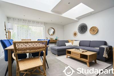 Chambre - 13 m² - 1 pièce