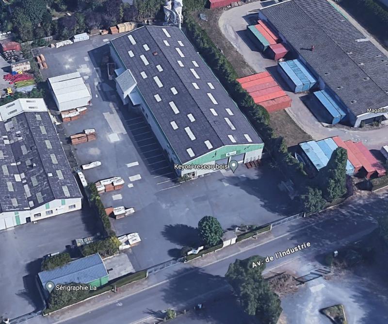 Local commercial - 1 180 m²