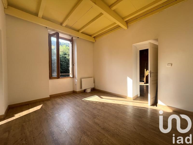 Appartement - 93 m² - 5 pièces