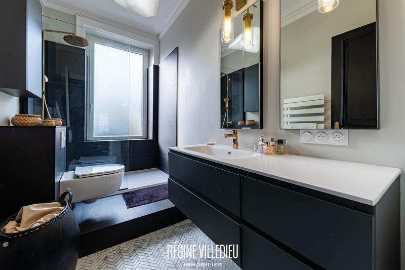 Maison - 167 m² - 8 pièces