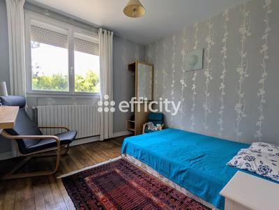 Maison - 150 m² - 8 pièces