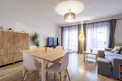 Maison - 92 m² - 5 pièces