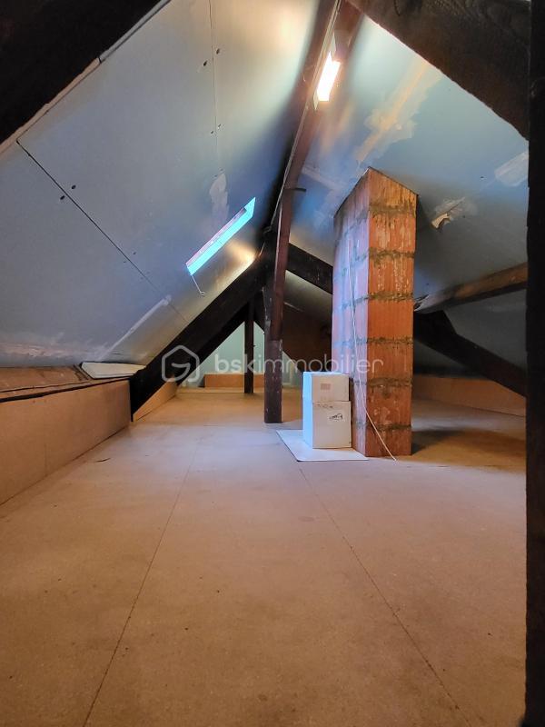 Maison - 200 m² - 9 pièces