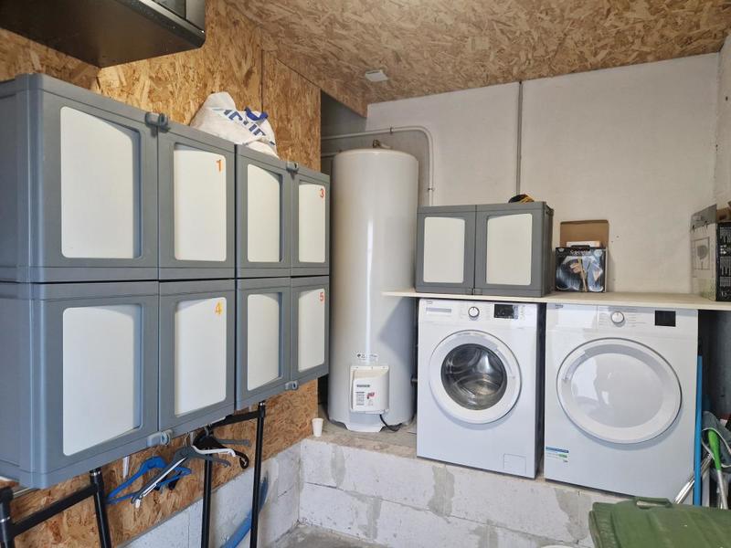 Immeuble - 140 m² - 9 pièces