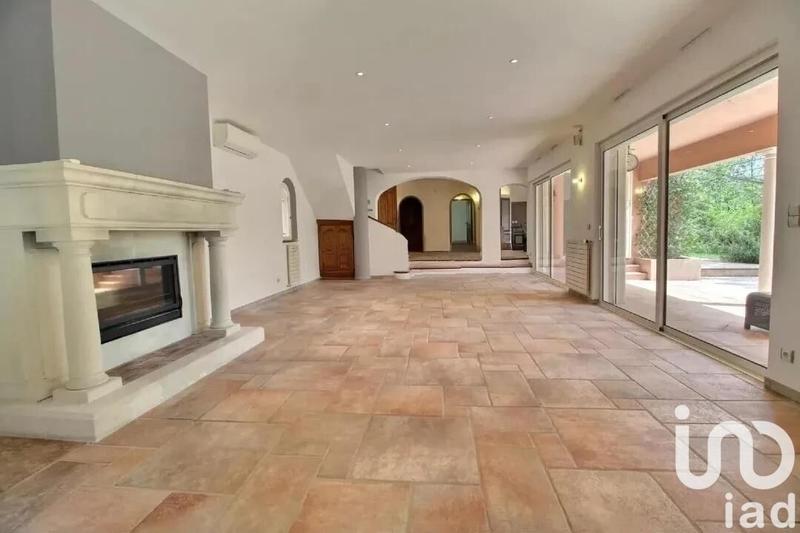 Maison de campagne - 240 m² - 5 pièces