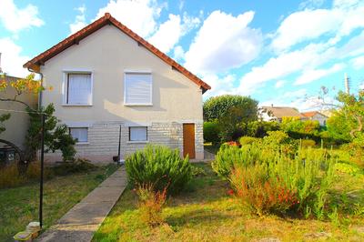 Maison - 88 m² - 4 pièces