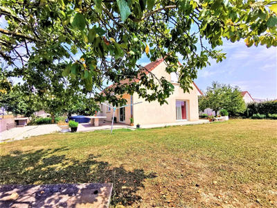 Maison - 191 m² - 7 pièces