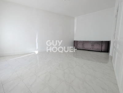 Appartement - 80 m² - 3 pièces