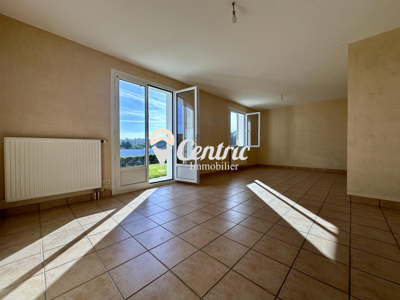 Maison - 90 m² - 5 pièces