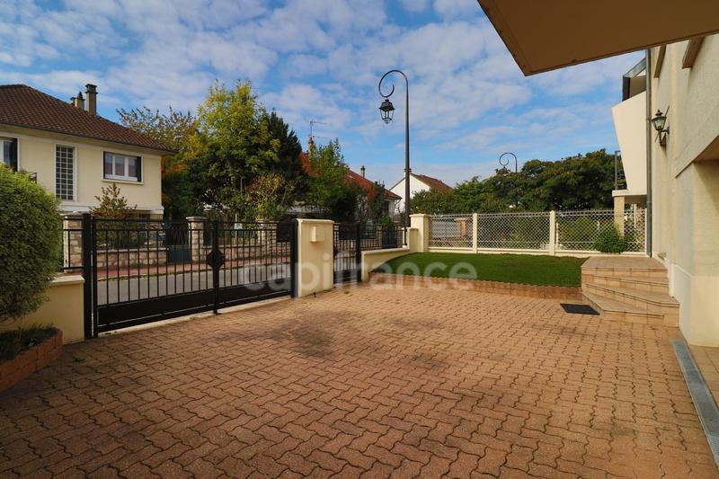 Maison - 148 m² - 6 pièces